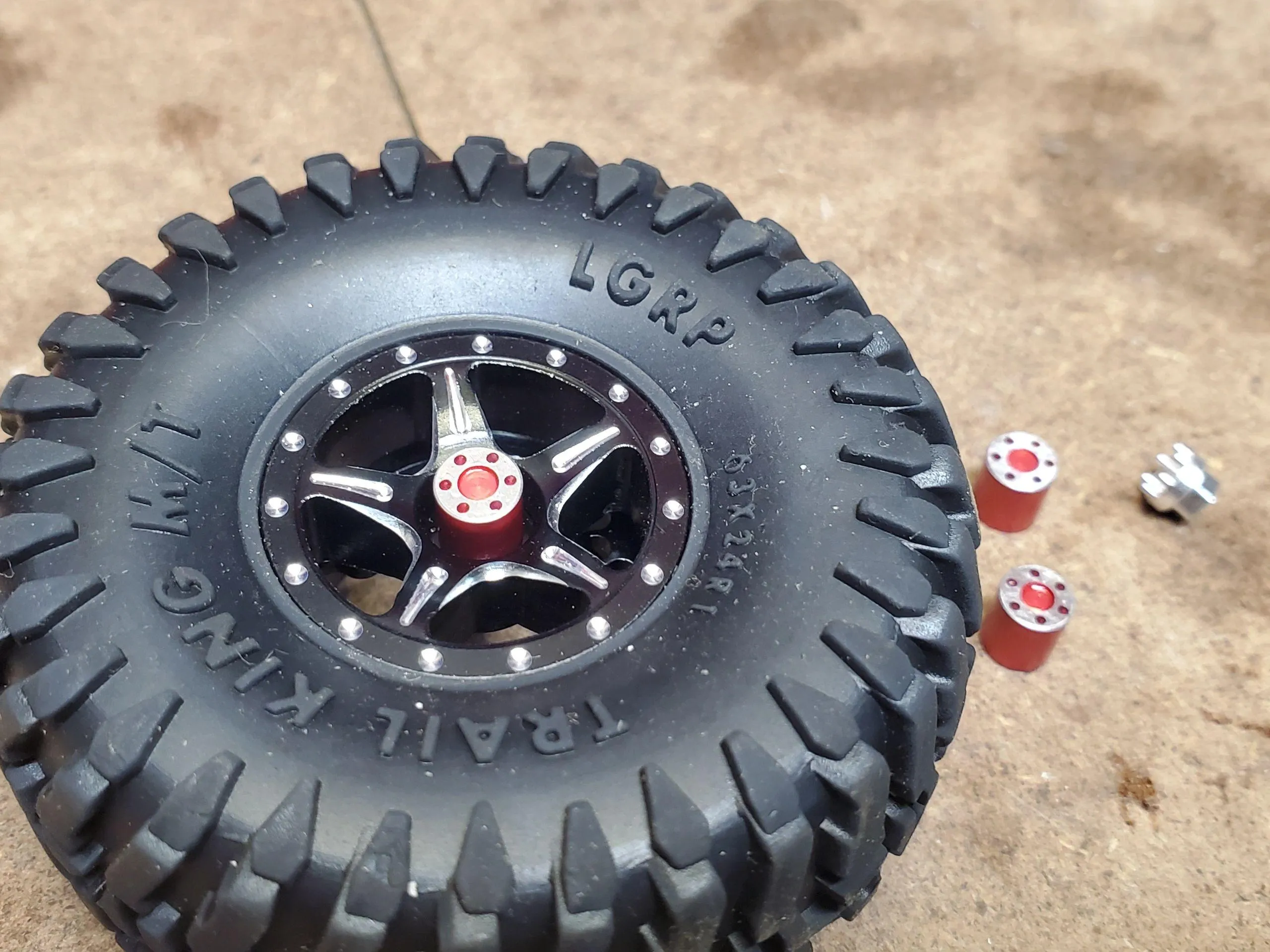 Scx24 / Ax24 faux hubs - Image 3