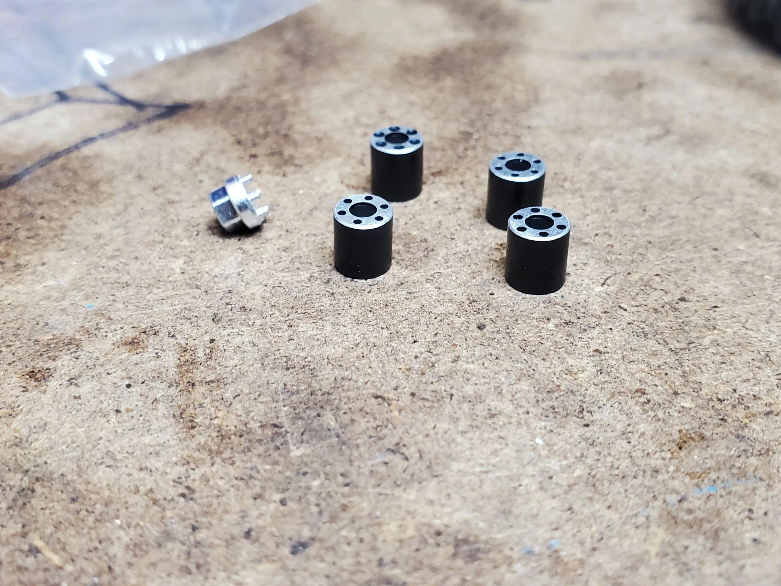 Scx24 / Ax24 faux hubs - Image 6