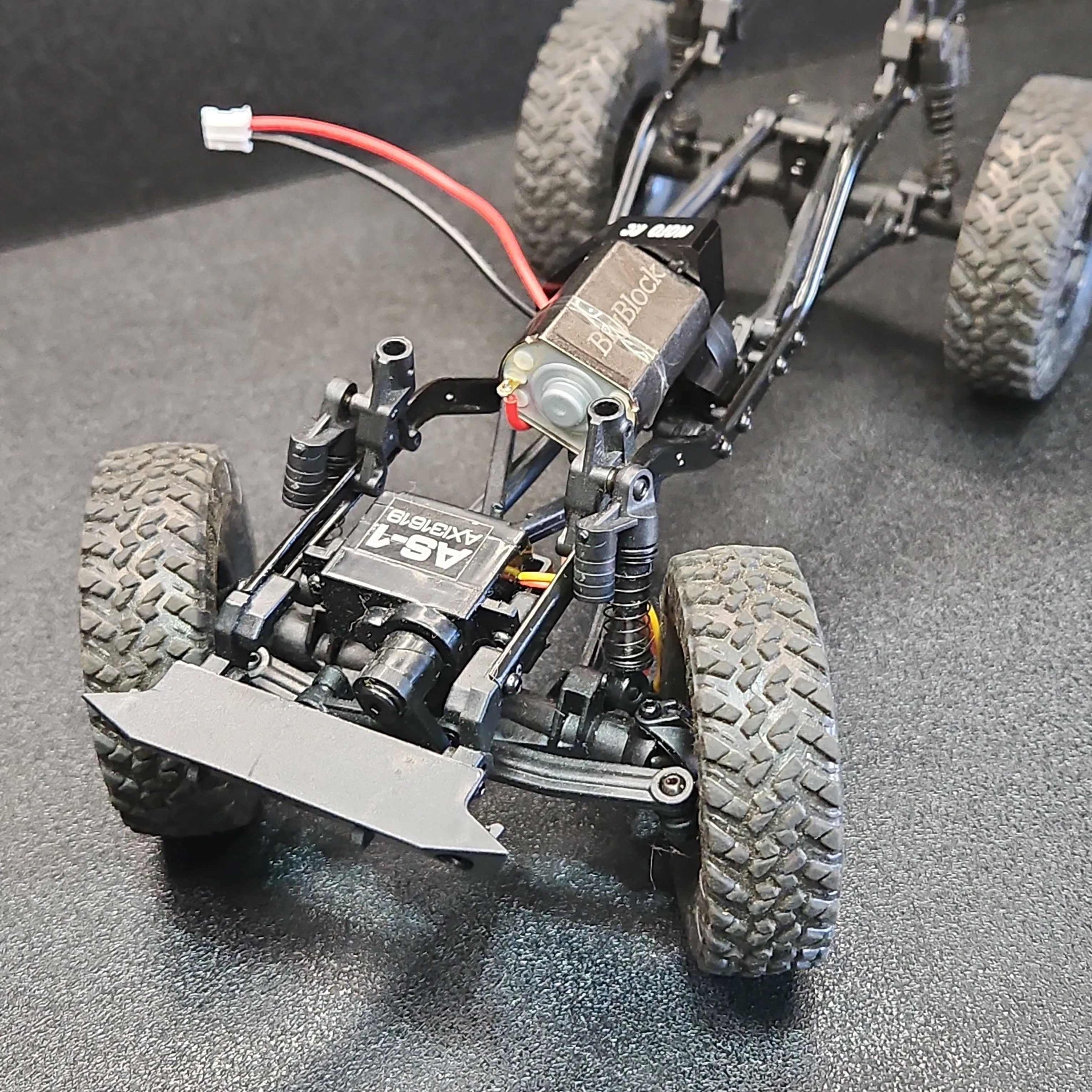 MoFo RC BigBlock Motor and Forward Facing Mount (Fits SCX24) - Image 16